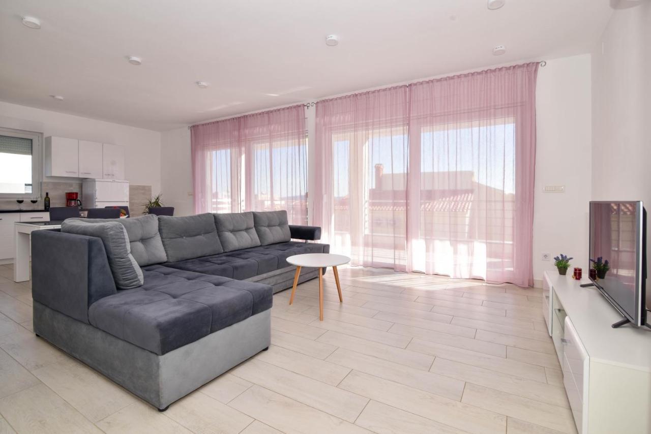 Apartment Deluxe Villa Carlotta Zadar Eksteriør bilde